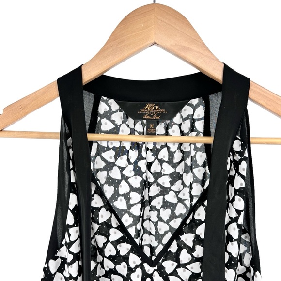 Disney Alice Through Looking Glass Colleen Atwood Top Sz Med Tie Neck Hearts - Picture 9 of 16